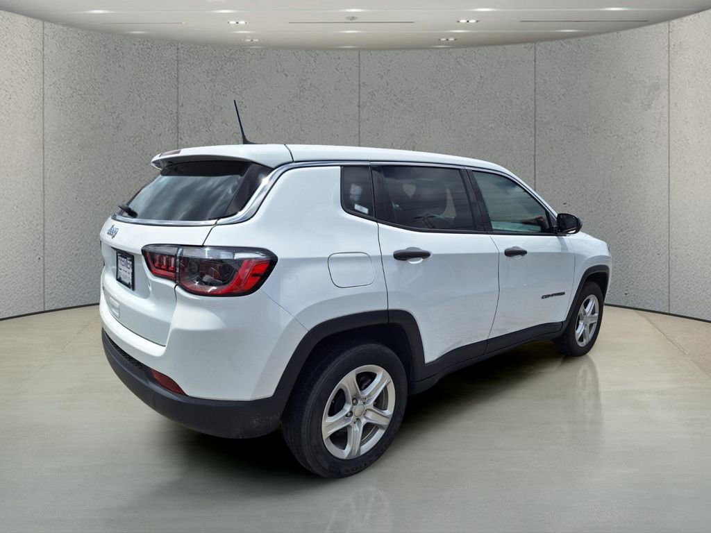 Used 2023 Jeep Compass Sport AWD/4WD image 5