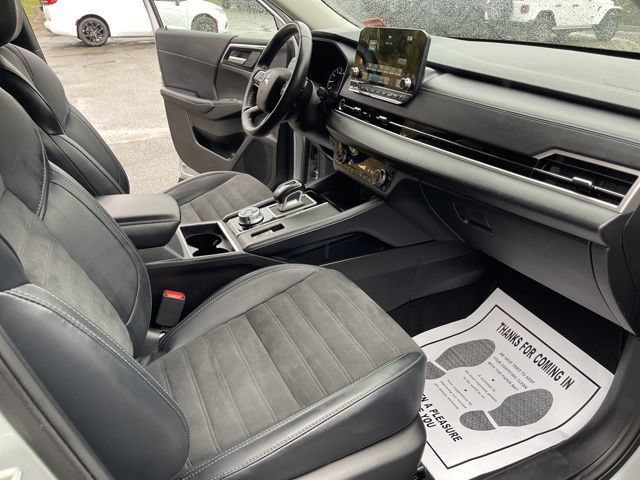 Used 2024 Mitsubishi Outlander SE AWD/4WD image 21