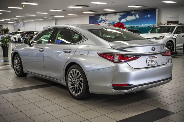 Certified 2025 Lexus ES 300h w/ Luxury Package FWD image 8