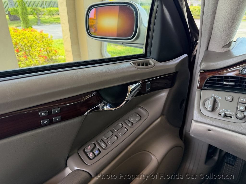 Used 2004 Cadillac De Ville DTS w/ Equipment Group FWD image 73