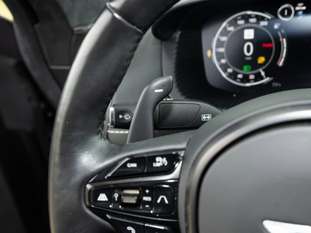 Used 2021 Aston Martin DBX image 29