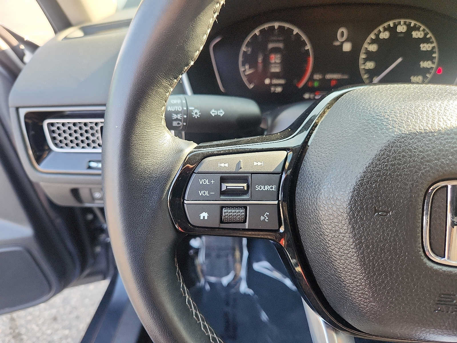 Certified 2024 Honda Civic EX-L image 20