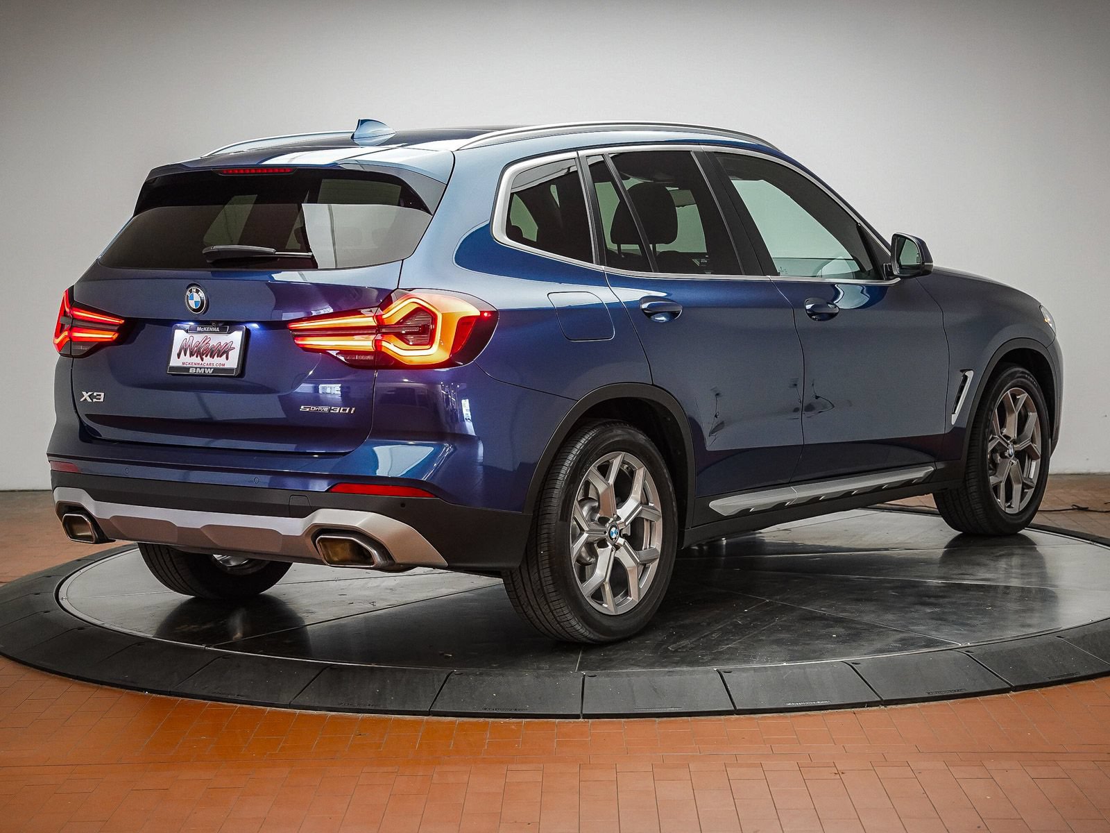 Used 2022 BMW X3 sDrive30i w/ Premium Package 2 RWD image 5