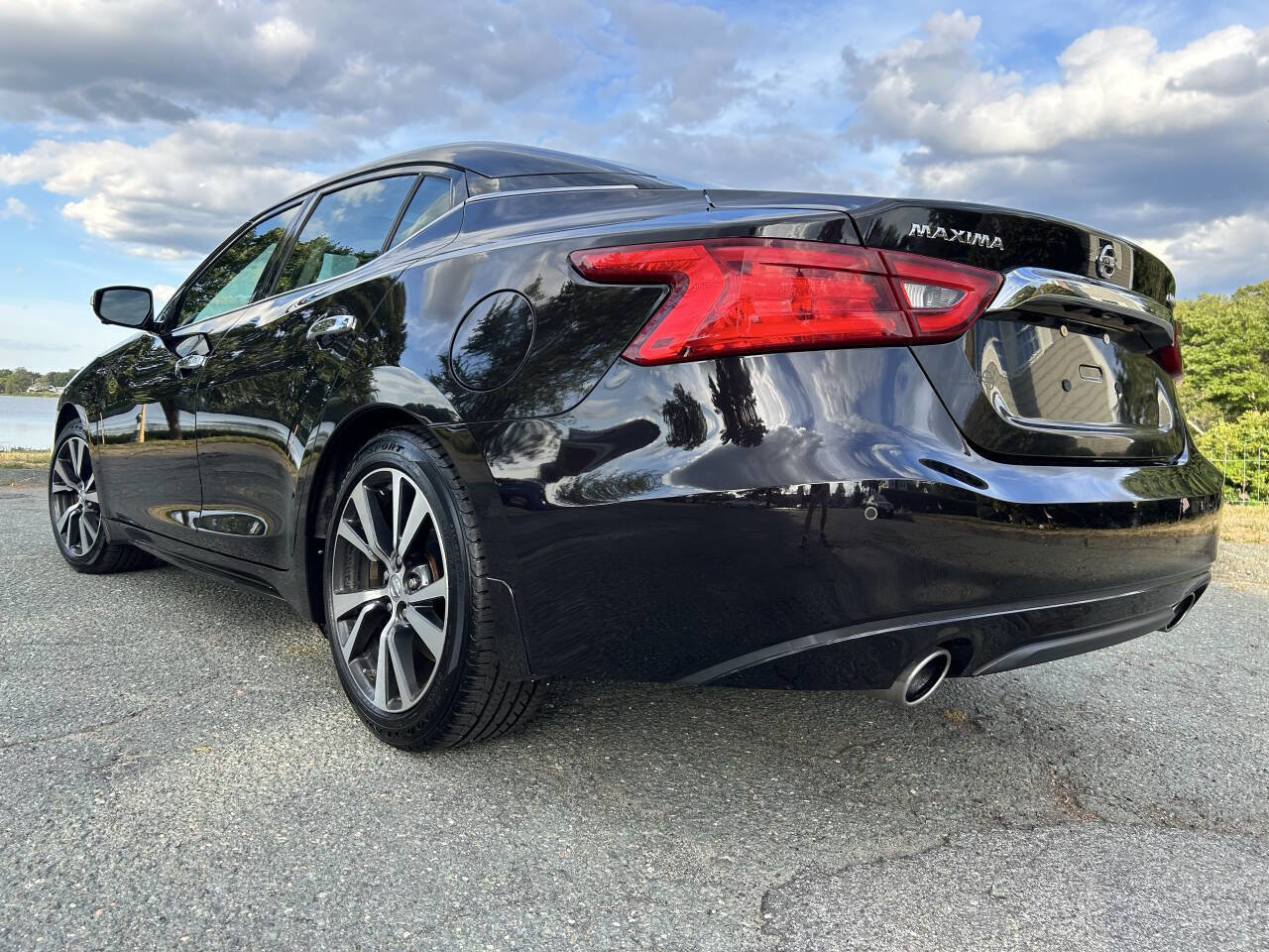 Used 2017 Nissan Maxima Platinum image 18