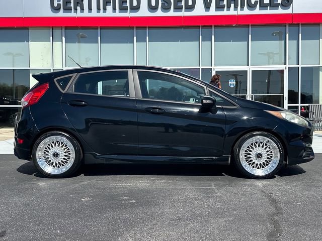 Used 2016 Ford Fiesta ST FWD image 2
