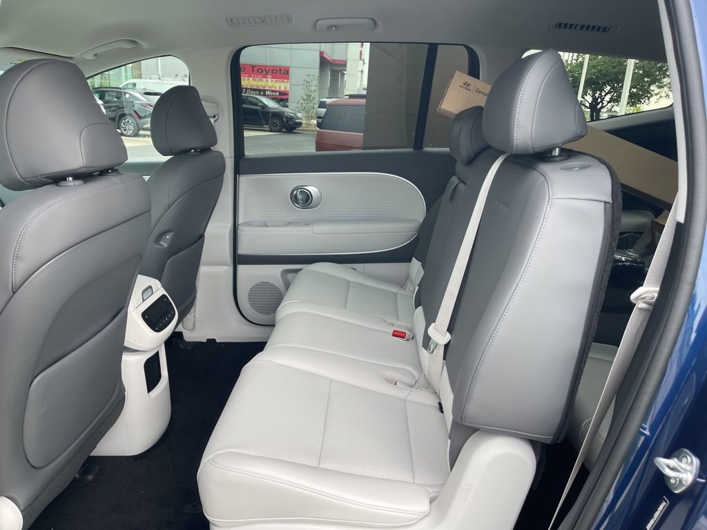 New 2026 Hyundai Ioniq 9 SEL image 17