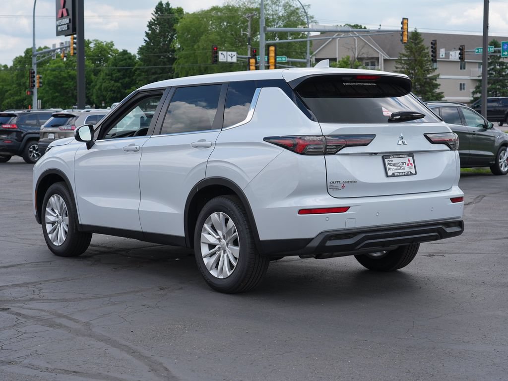 New 2026 Mitsubishi Outlander ES AWD/4WD image 5