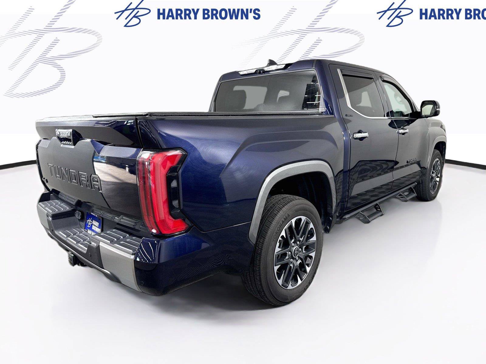 Used 2024 Toyota Tundra Limited AWD/4WD image 29