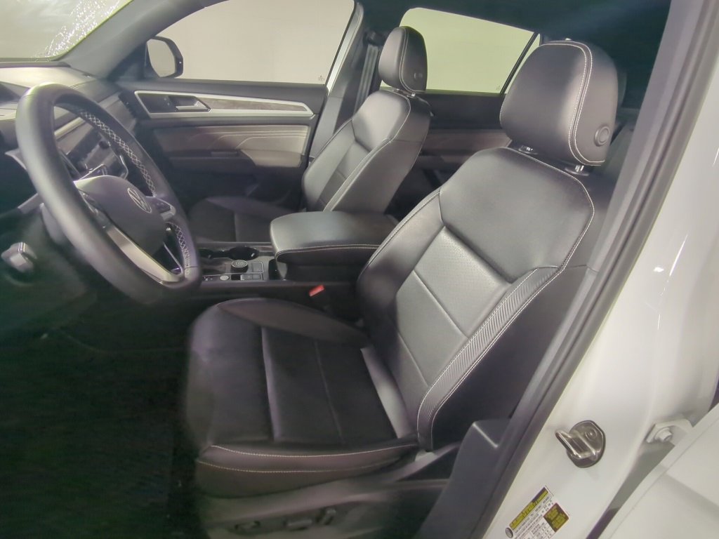 Used 2023 Volkswagen Atlas Cross Sport SE image 4