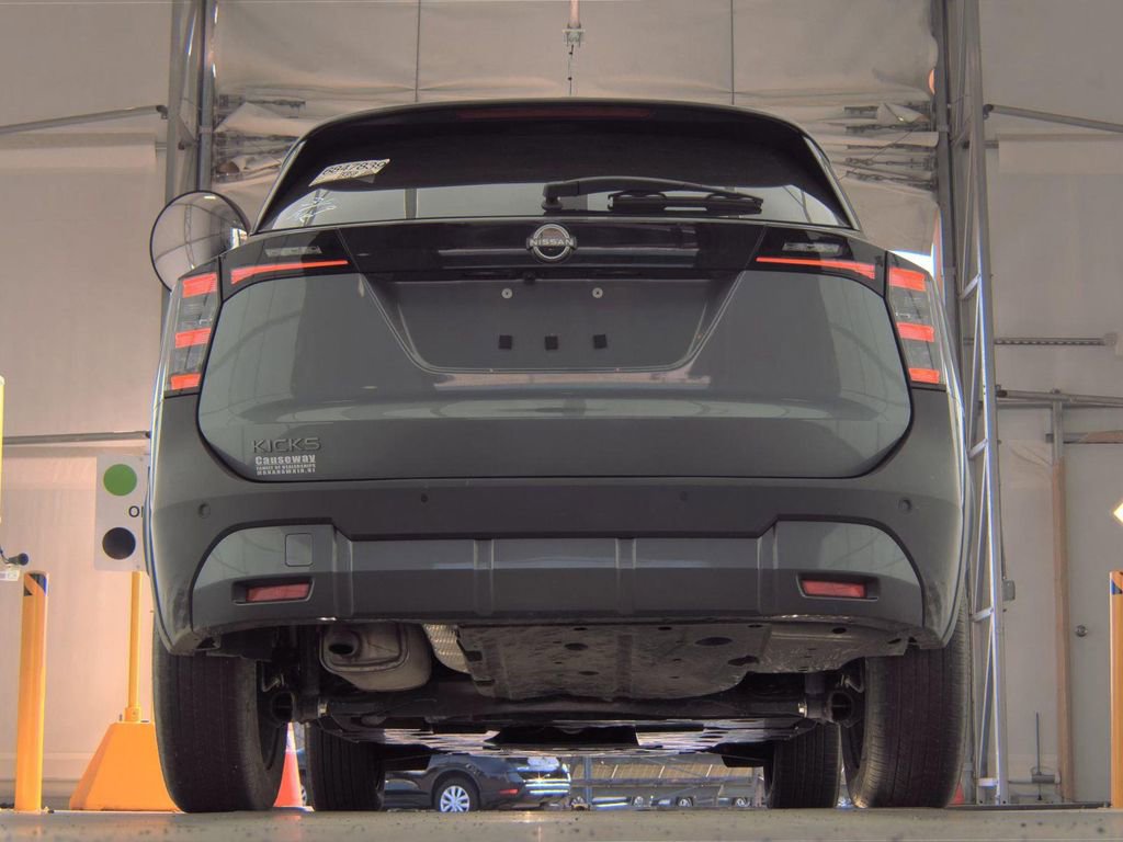 Certified 2025 Nissan Kicks SV image 5