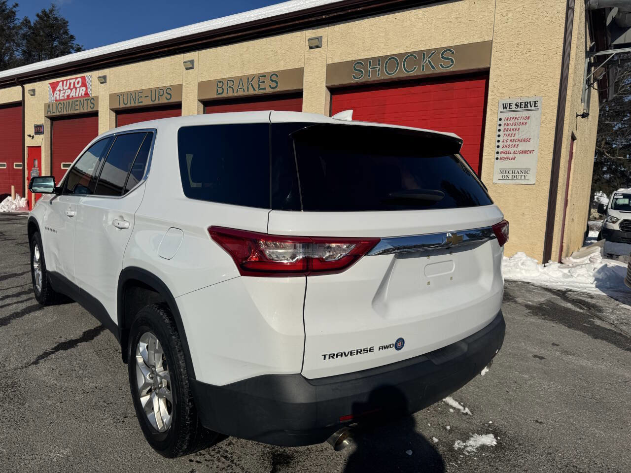 Used 2018 Chevrolet Traverse LS image 7
