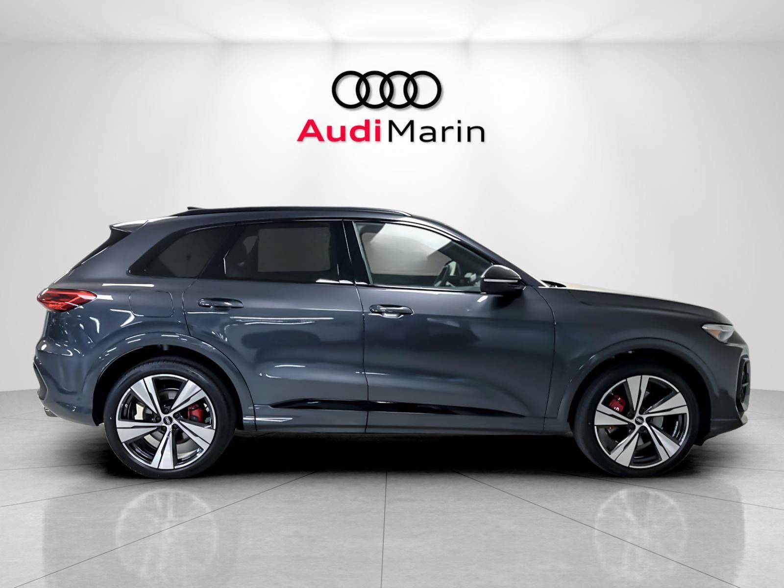 New 2025 Audi SQ5 Premium Plus AWD/4WD image 6