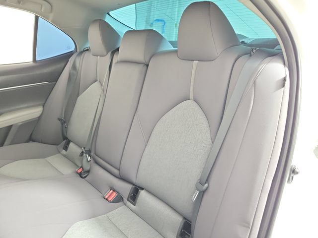 Used 2022 Toyota Camry LE FWD image 13