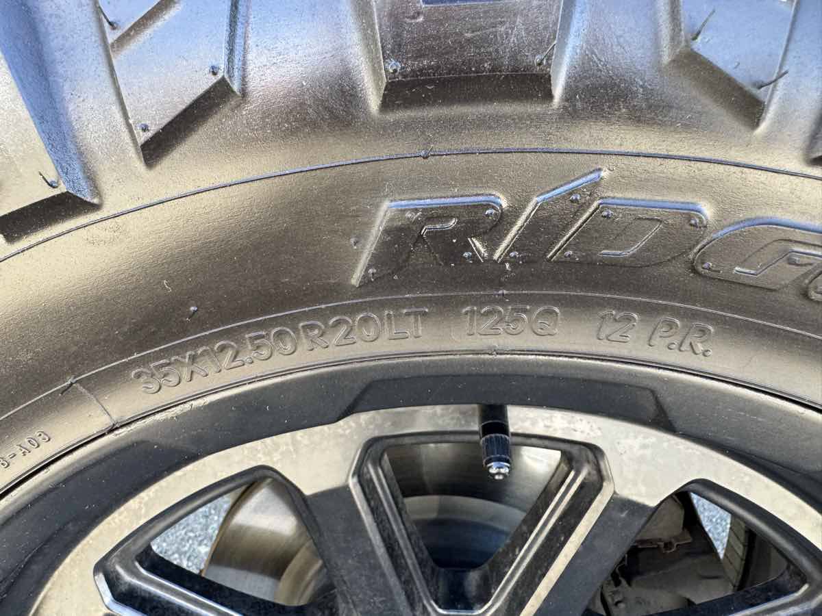 Used 2018 GMC Sierra 1500 SLT AWD/4WD image 43