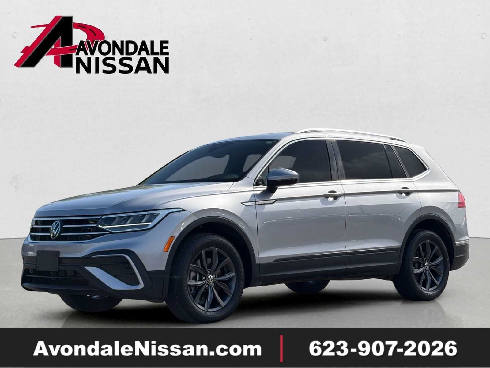 Used 2024 Volkswagen Tiguan Wolfsburg Edition AWD/4WD image 1