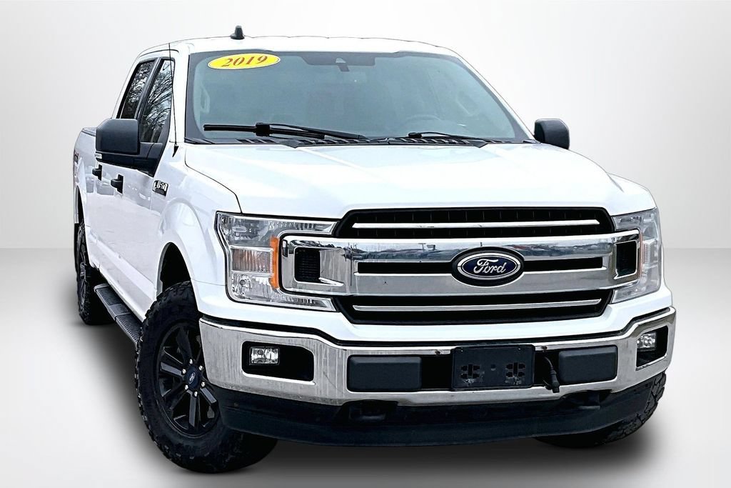 Used 2019 Ford F150 XLT w/ Equipment Group 301A Mid AWD/4WD image 3
