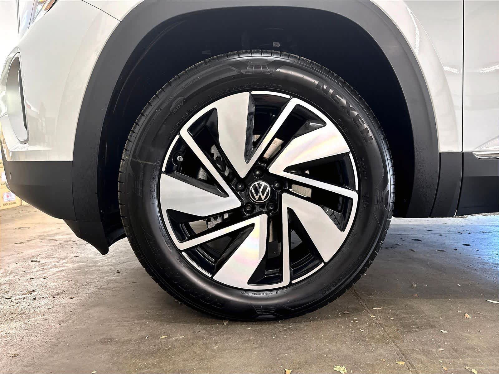 New 2026 Volkswagen Atlas SEL AWD/4WD image 13