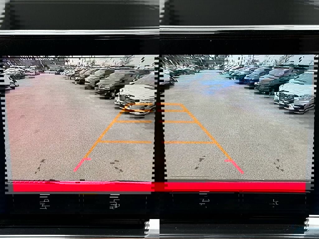 Used 2024 Chevrolet Silverado 1500 LT image 28