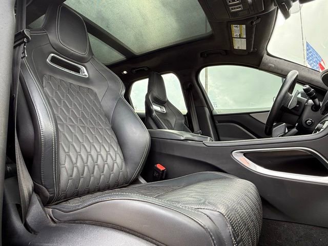 Used 2020 Jaguar F-PACE SVR image 13