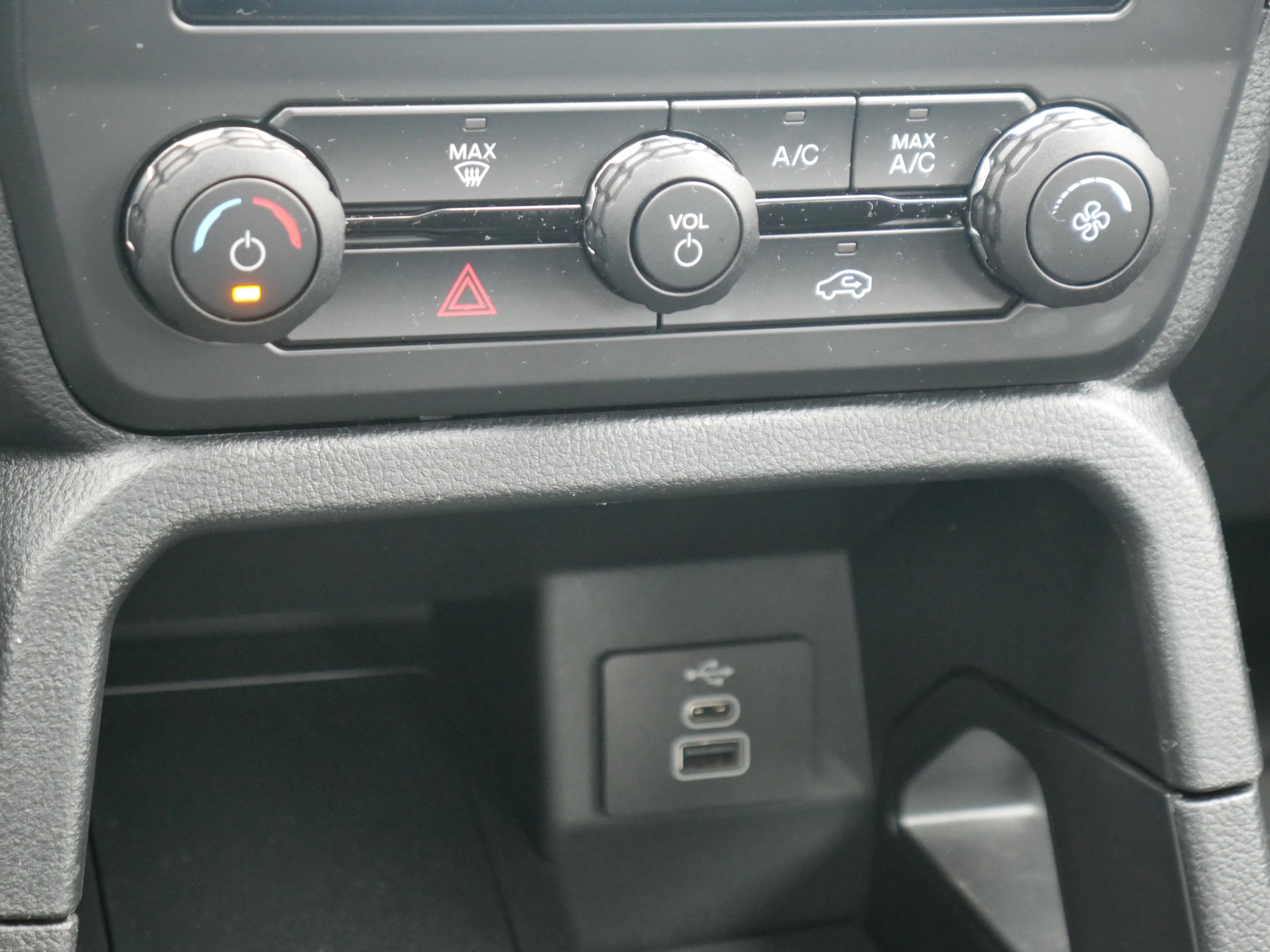 New 2025 Ford Ranger XL image 13