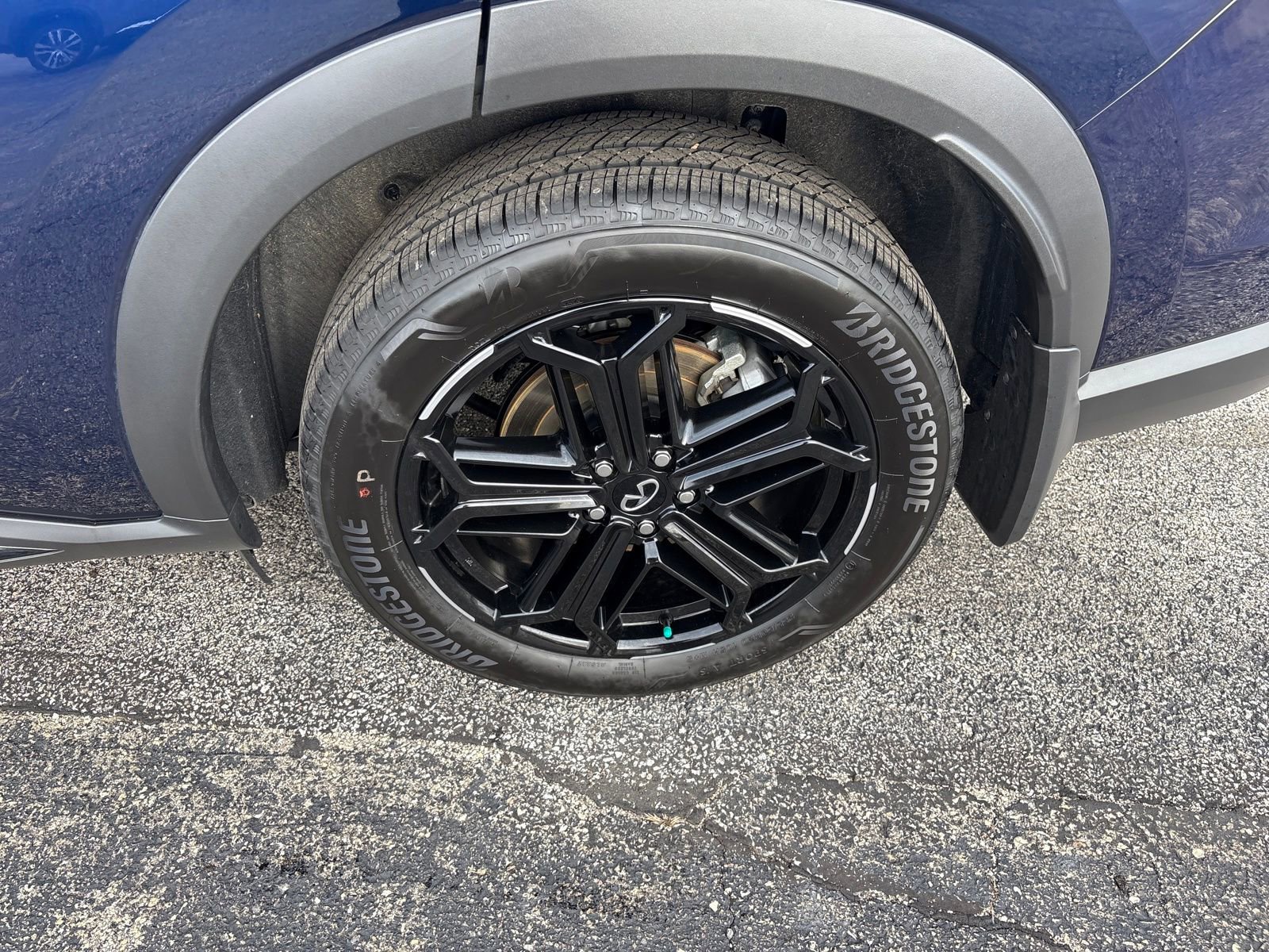 Certified 2026 INFINITI QX60 Sport w/ Dark Cargo Package image 31