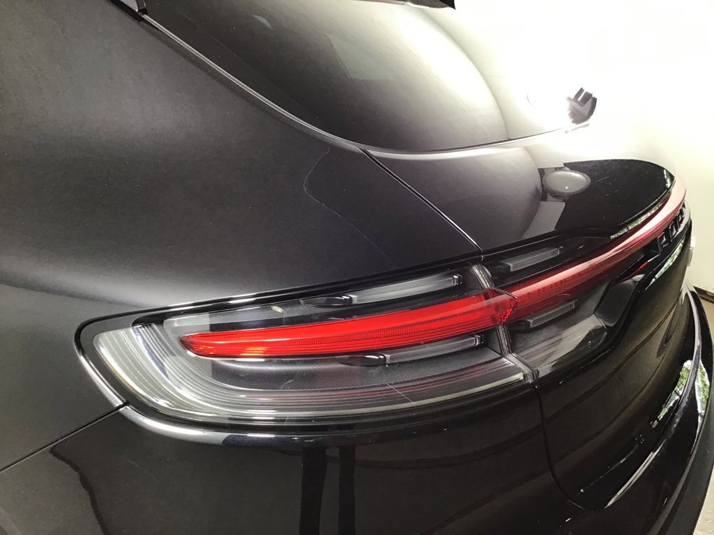 Certified 2023 Porsche Macan Turbo AWD/4WD image 16