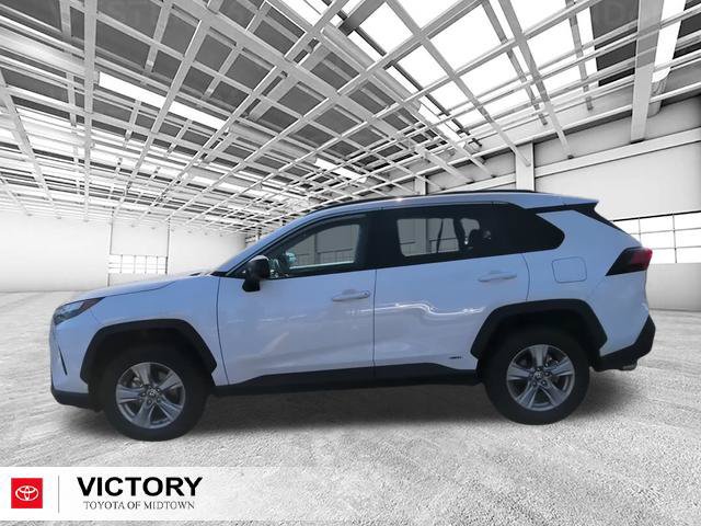 Used 2025 Toyota RAV4 LE AWD/4WD image 7