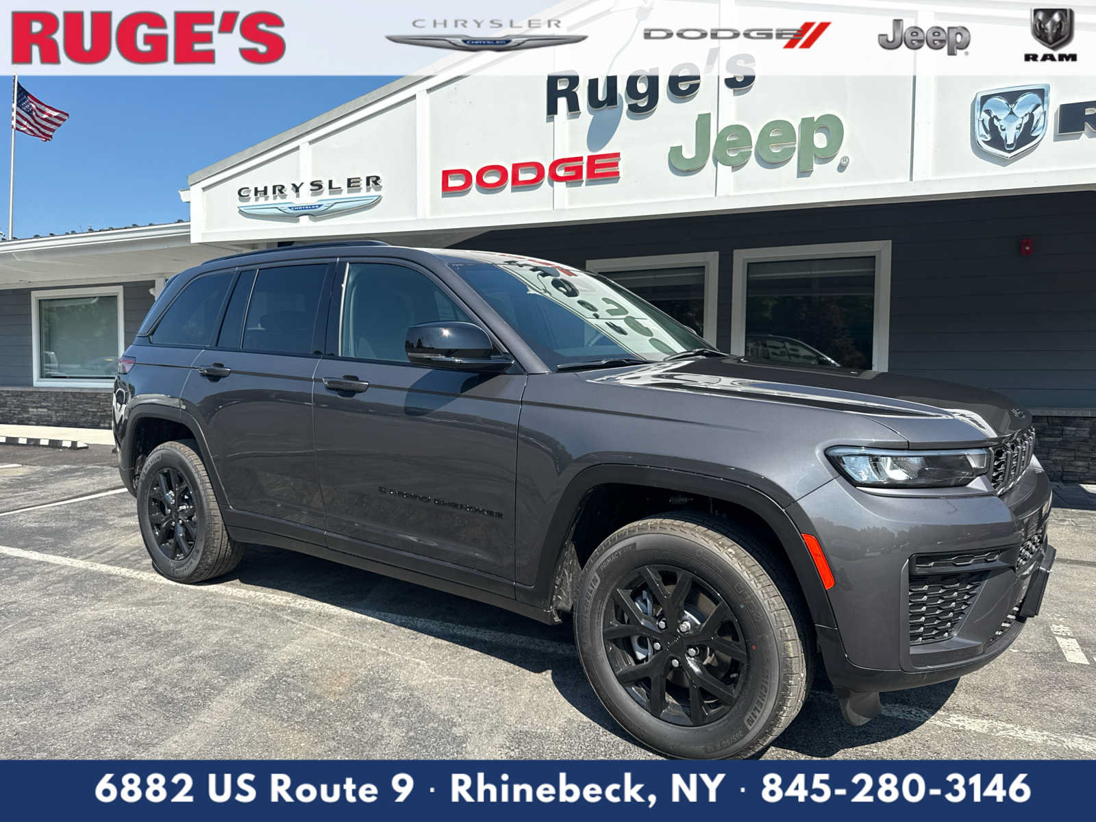 New 2026 Jeep Grand Cherokee Altitude AWD/4WD image 1
