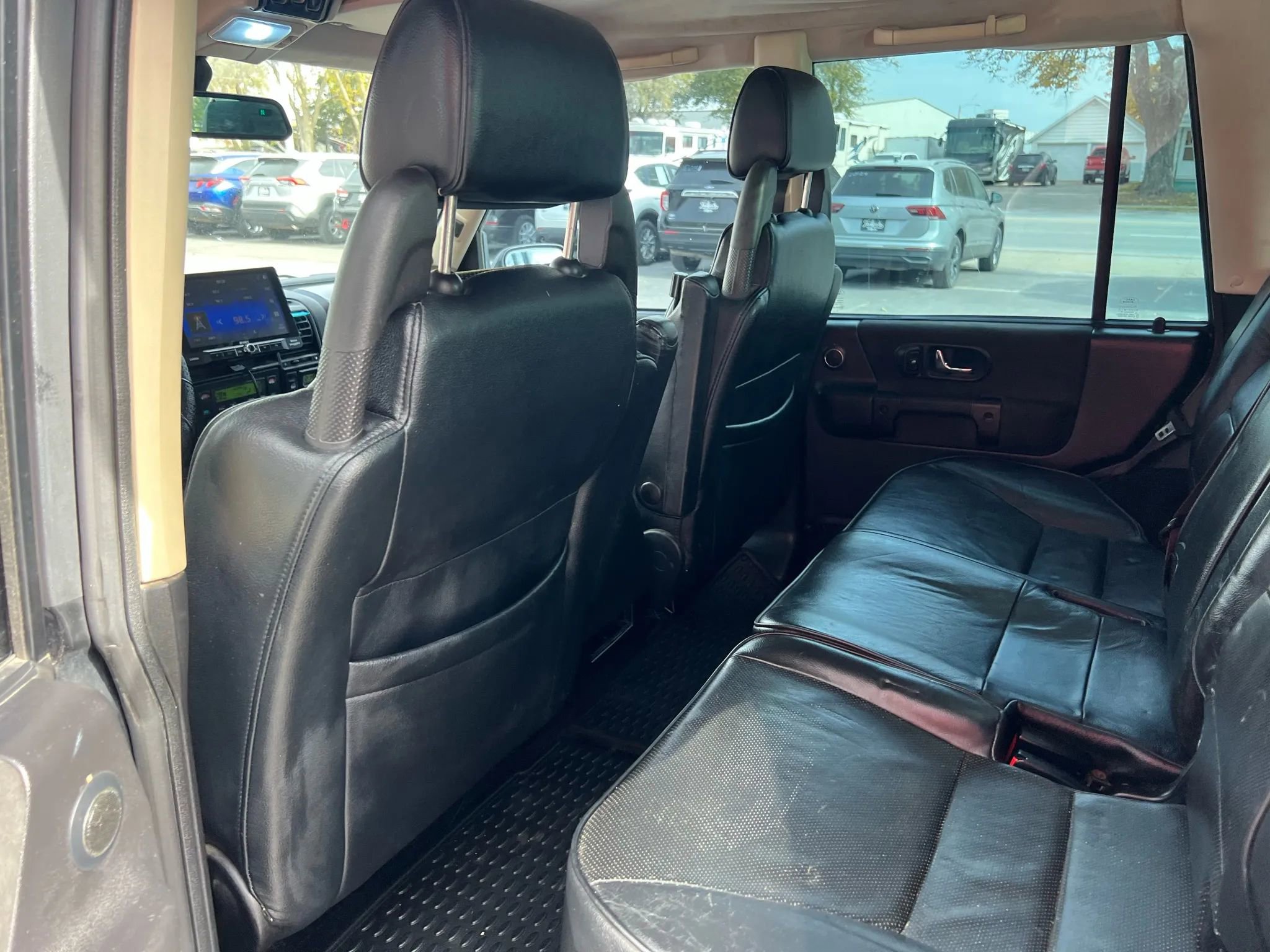 Used 2003 Land Rover Discovery SE7 image 11