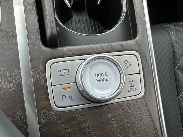 Used 2024 Genesis GV80 3.5T w/ Prestige Package image 27