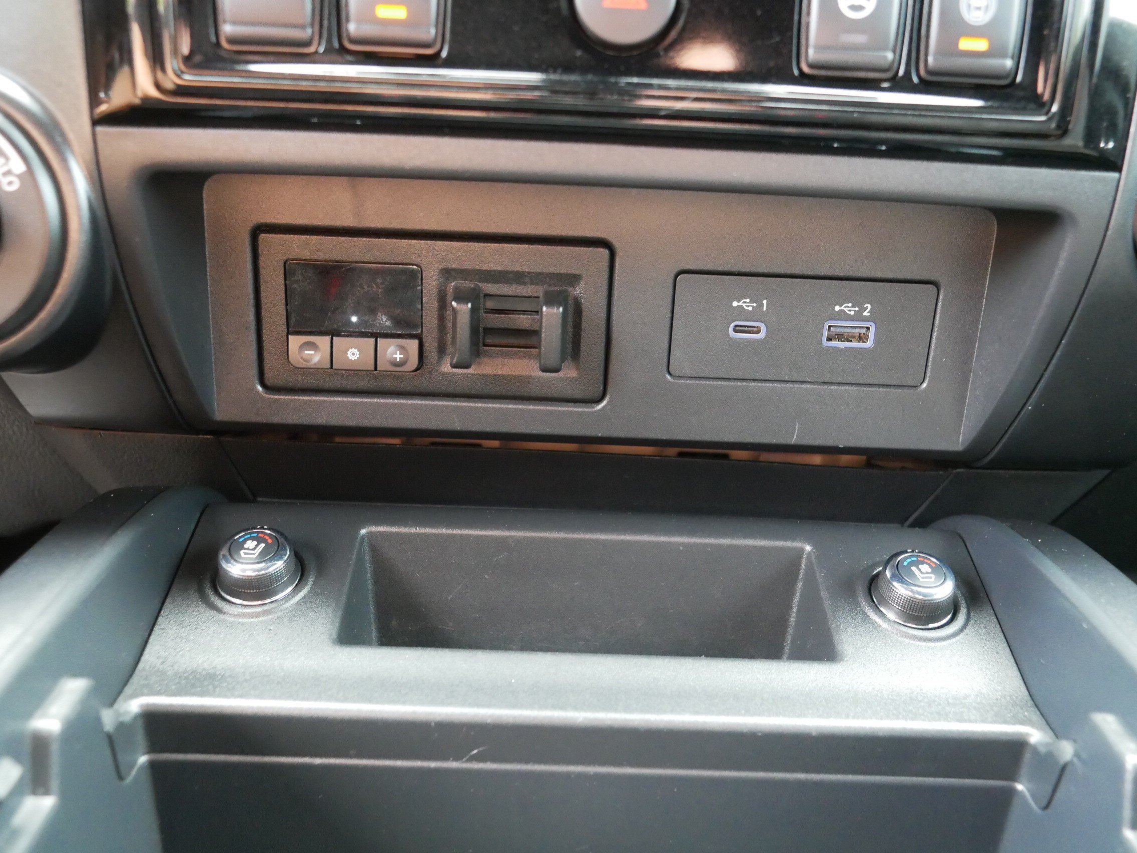 Certified 2024 Nissan Titan PRO-4X w/ Pro-4x Convenience Package AWD/4WD image 32