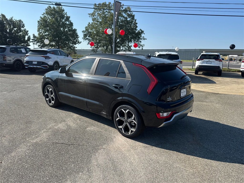 New 2024 Kia Niro EX Touring image 5