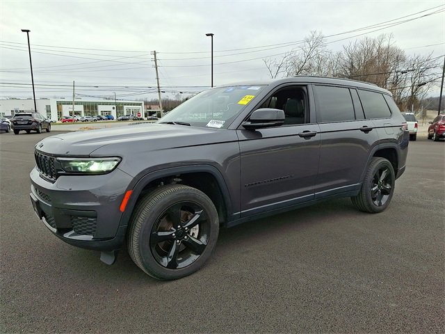 Used 2023 Jeep Grand Cherokee L Laredo image 6