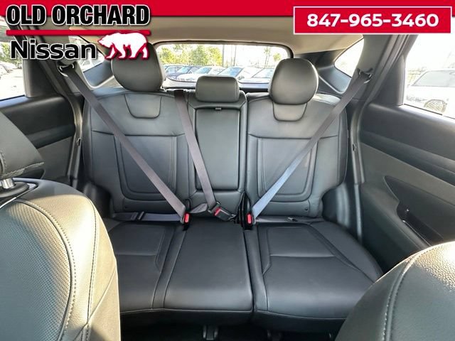 Used 2025 Hyundai Tucson Limited FWD image 14