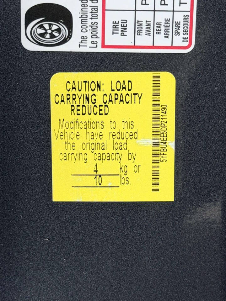 Used 2013 Toyota Corolla L FWD image 18