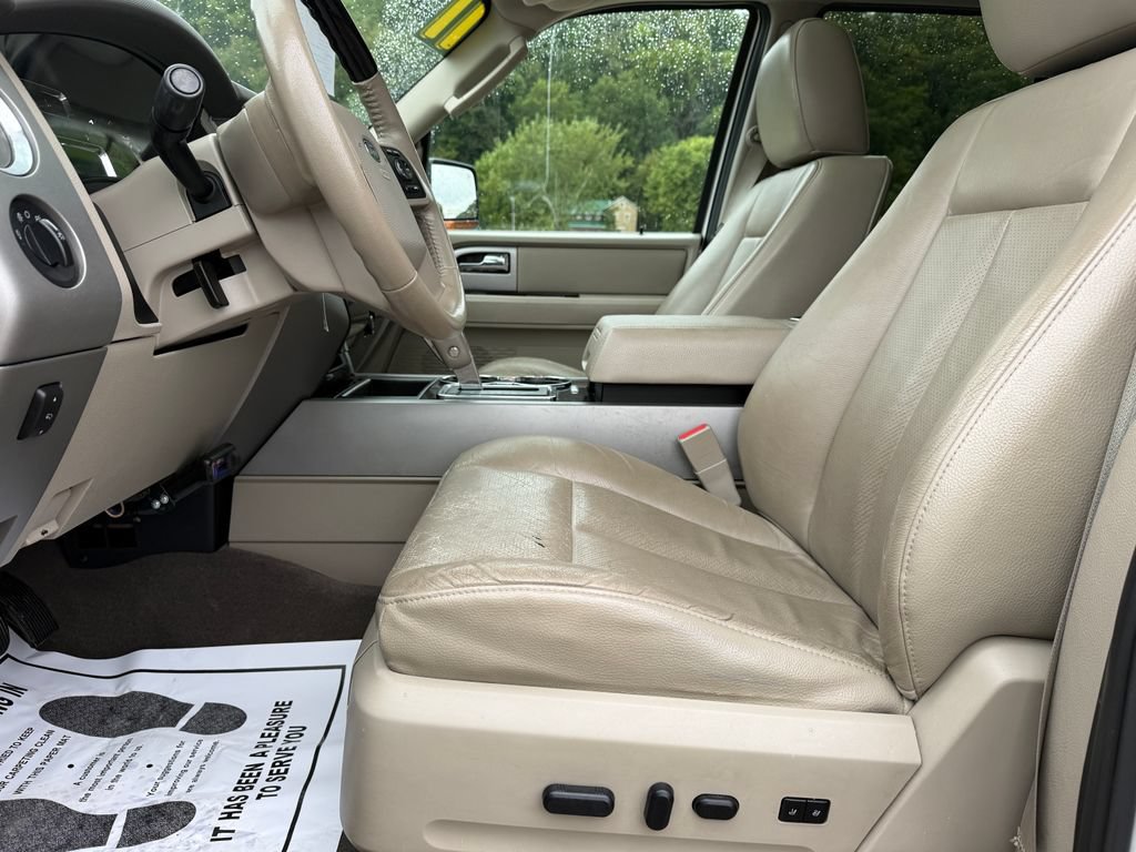 Used 2011 Ford Expedition Limited w/ 301A Rapid Spec Order Code AWD/4WD image 24