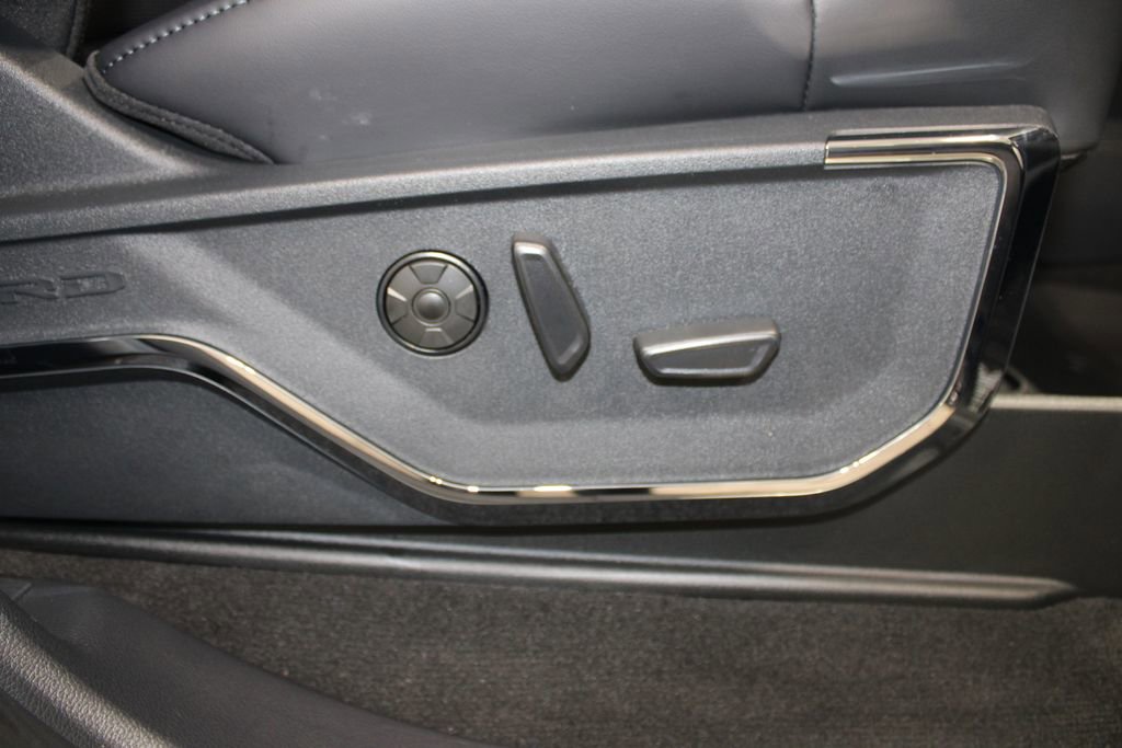 New 2026 Ford F250 Platinum image 36