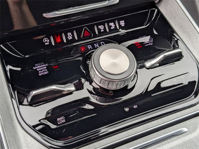 New 2025 Jeep Wagoneer L Series II w/ Convenience Group I image 24