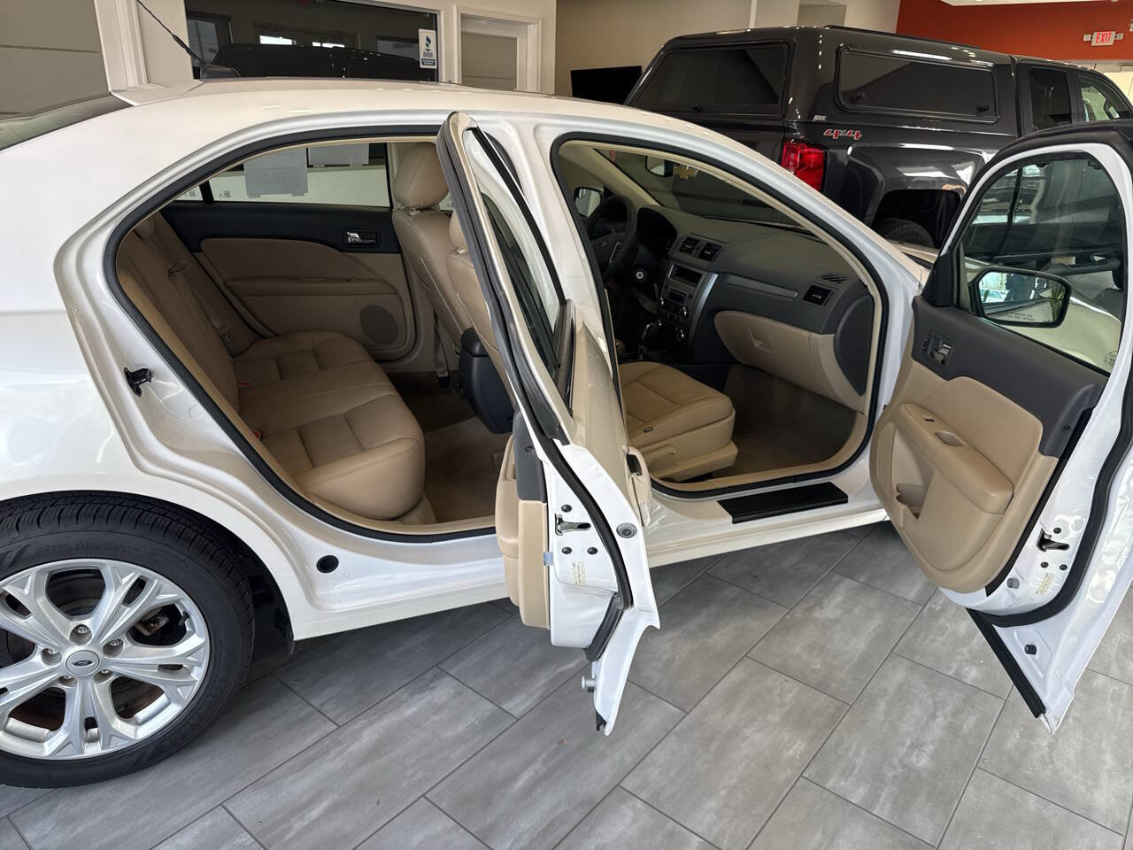 Used 2012 Ford Fusion SE image 15