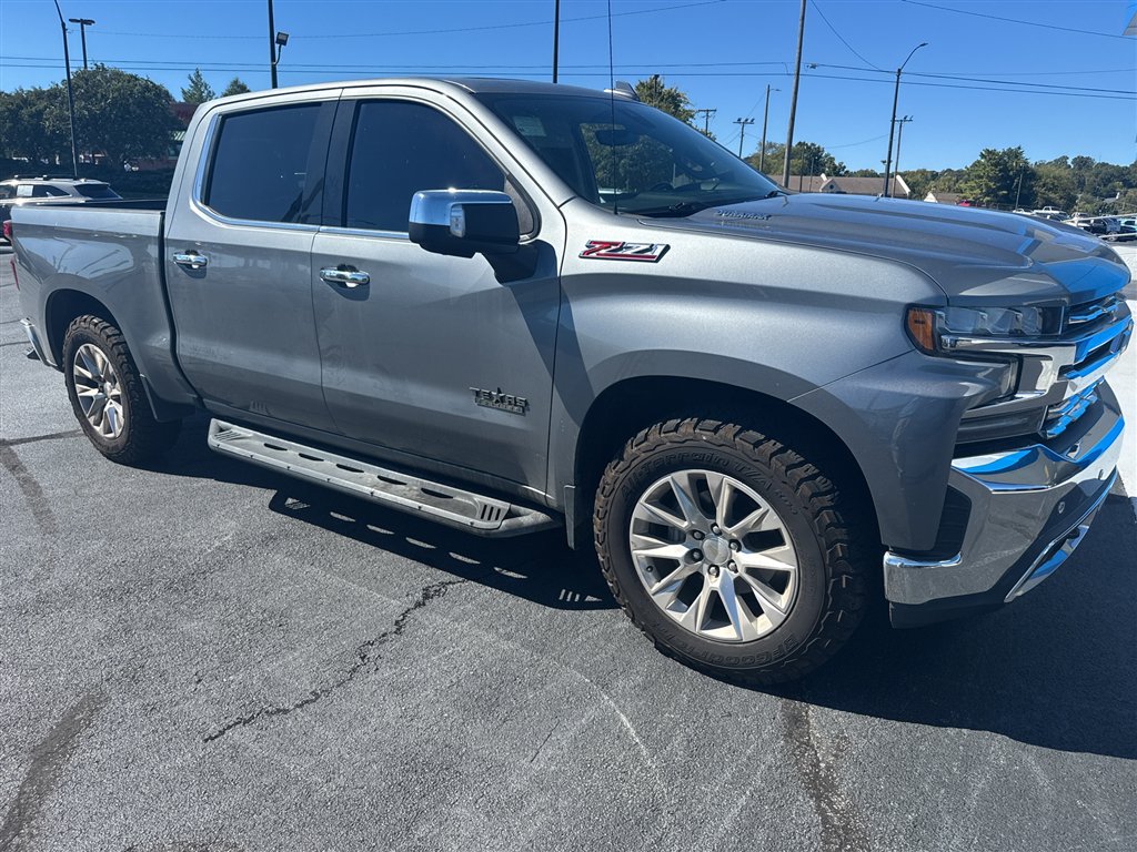 Used 2020 Chevrolet Silverado 1500 LTZ w/ LTZ Plus Package AWD/4WD image 3