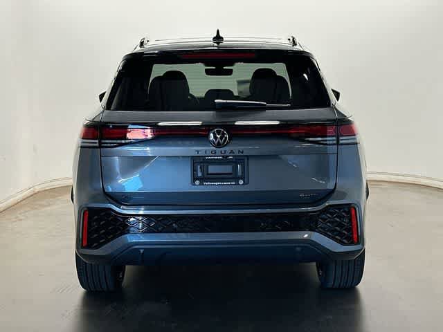 New 2026 Volkswagen Tiguan SE R-Line AWD/4WD image 4