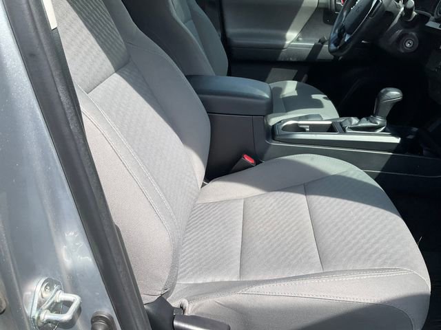 Used 2022 Toyota Tacoma SR w/ SR Convenience Package image 11