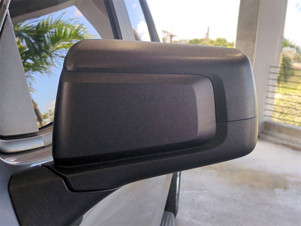 Used 2020 Chevrolet Silverado 1500 Custom w/ Custom Convenience Package image 12