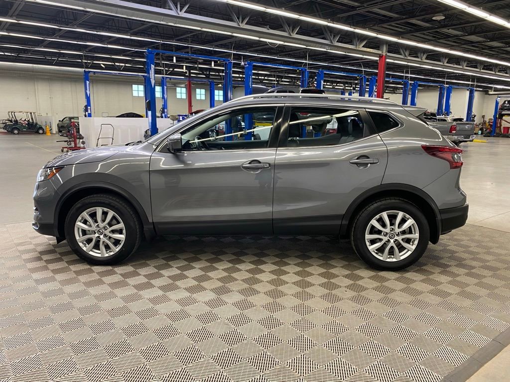 Used 2022 Nissan Rogue Sport SV w/ Technology Package image 4