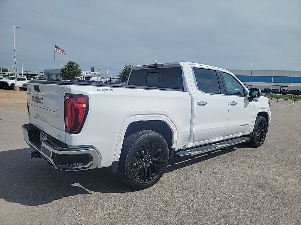 Used 2024 GMC Sierra 1500 SLT w/ SLT Premium Plus Package AWD/4WD image 4
