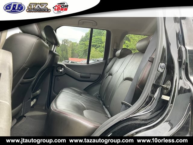Used 2011 Nissan Xterra PRO-4X w/ Pro-4x Leather Pkg AWD/4WD image 4