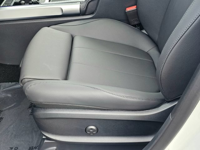 New 2026 Mercedes-Benz GLB 250 4MATIC image 17