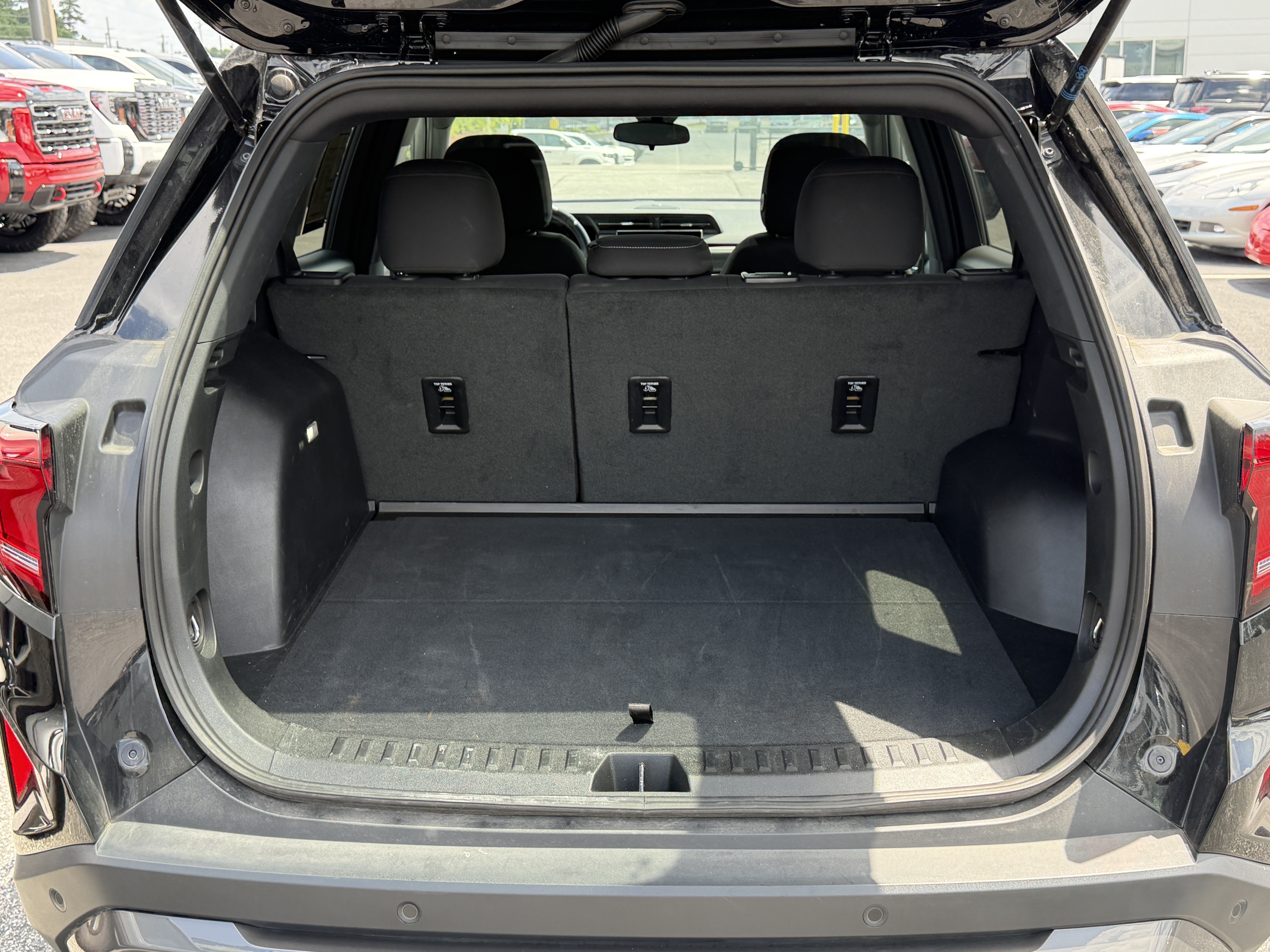 Used 2026 GMC Terrain Elevation FWD image 31