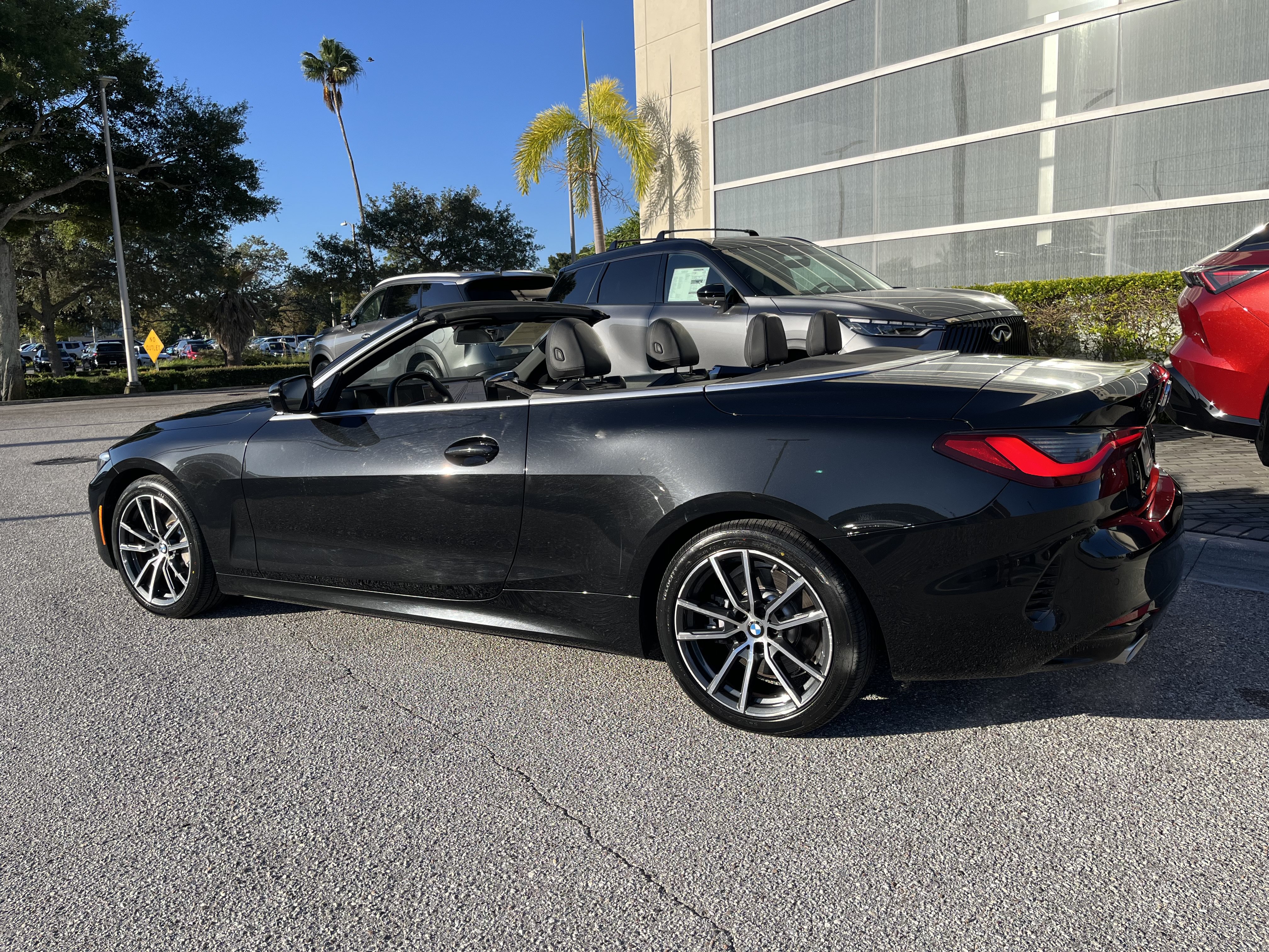 Used 2025 BMW 430i Convertible w/ Premium Package RWD image 6