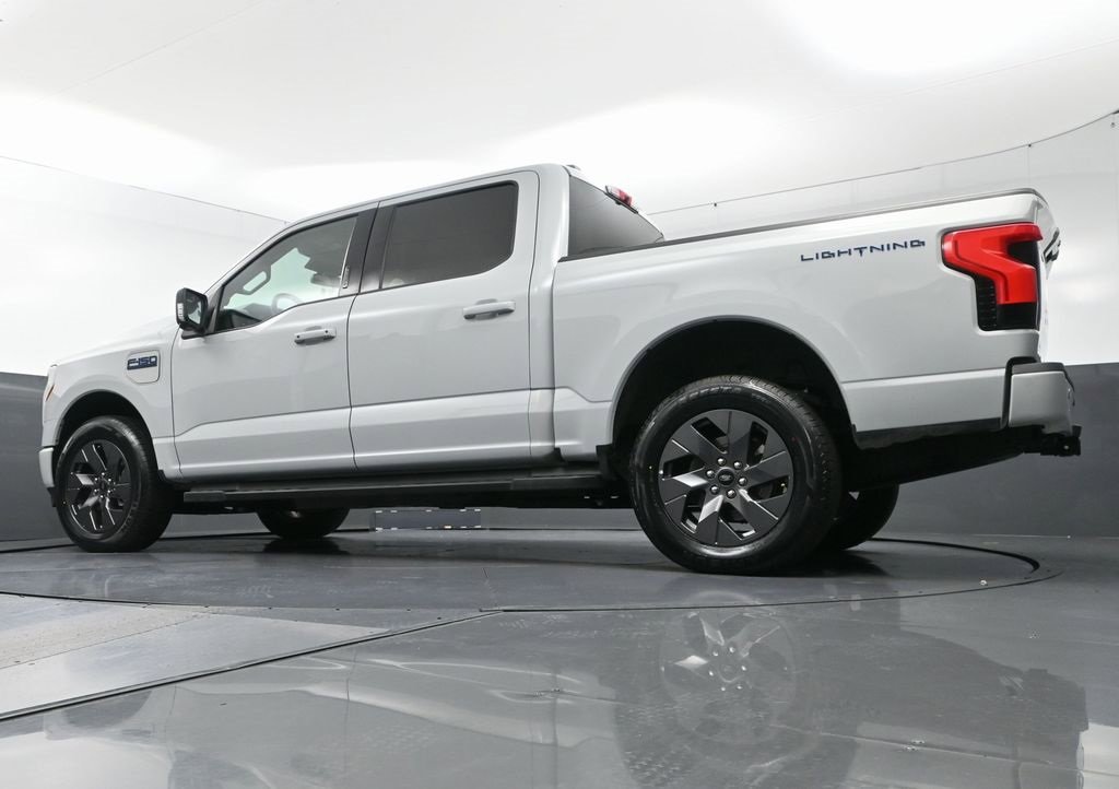 Used 2024 Ford F150 Lightning Flash w/ Max Trailer Tow Package image 52